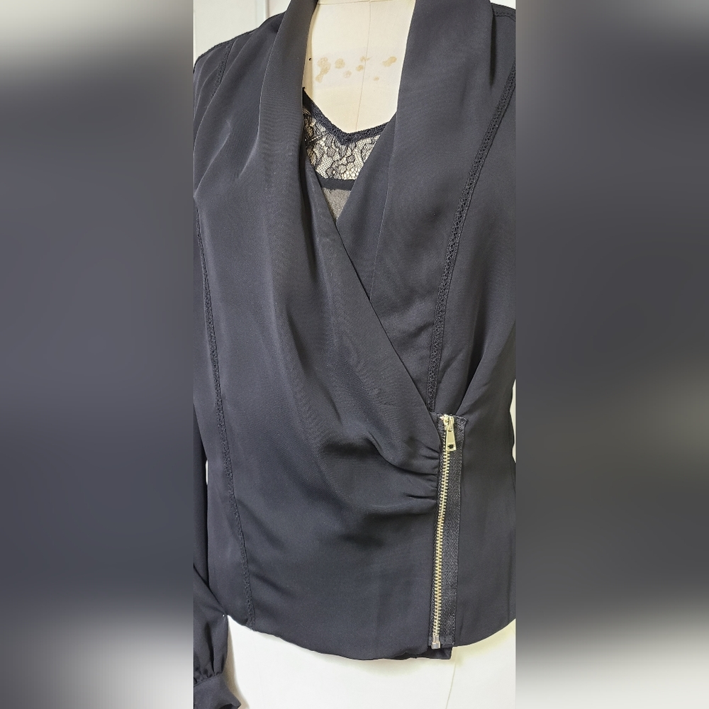 Silk blouse - Picture 7 of 9